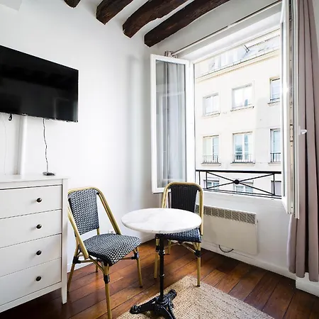 Apartament Clery 31